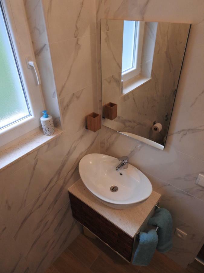 Ferienwohnung Sunrise Vid Dugi Rat Exterior foto