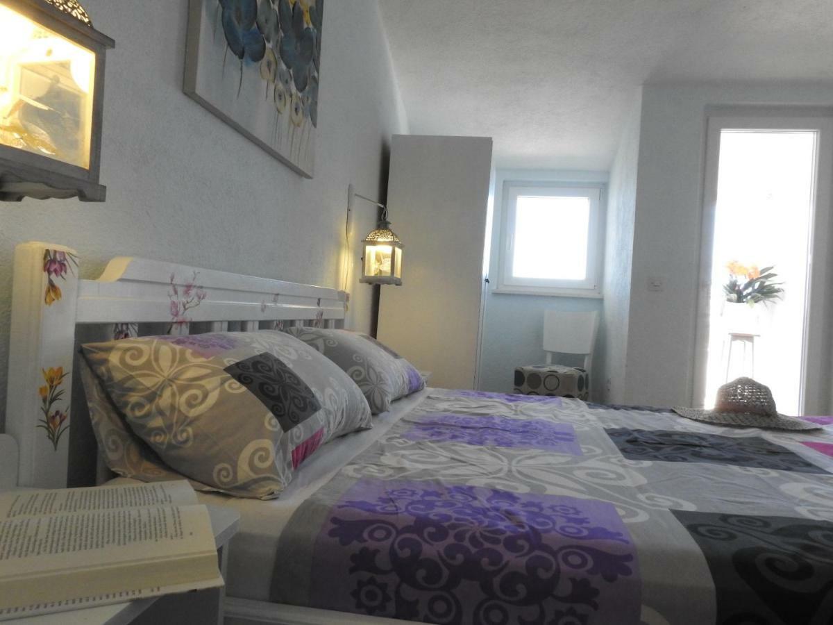Ferienwohnung Sunrise Vid Dugi Rat Exterior foto